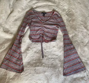 Forever21 bell sleeve 70s style crop top thumbnail 1