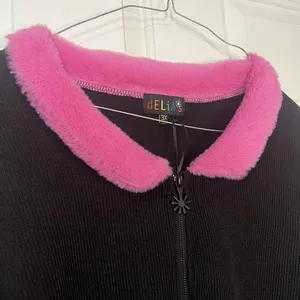 Delia’s By Dolls Kill Caught On Camera Zip Up Sweater Faux Fur Pink Collar Sz 3X thumbnail 4