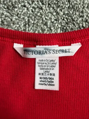 Victoria’s Secret Red Ribbed Tank Top Logo Y2K Basic Size Medium thumbnail 3