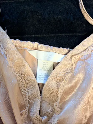 SHEIN Champagne Satin Lace Trim Cami thumbnail 4