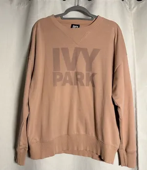 Ivy Park Blush Pink Raised Black Graphic Pullover Crewneck Sweater Size Medium thumbnail 1