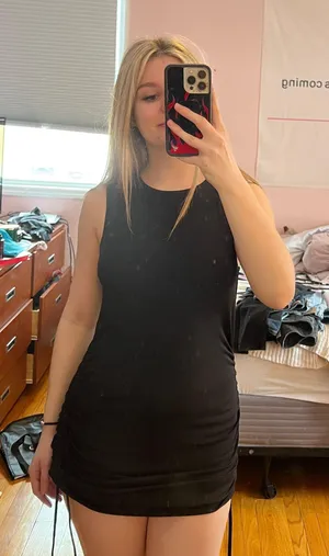 Dress thumbnail 1