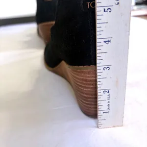 TOMS Kallie Black Suede Side‎ Cutout Wedge Ankle Booties Womens 9.5 thumbnail 9
