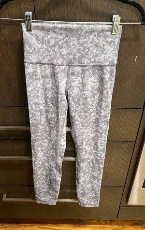Lululemon Wunder Train High-Rise 25" tights in the Summer Shade Ice Grey‎ size 4 thumbnail 1