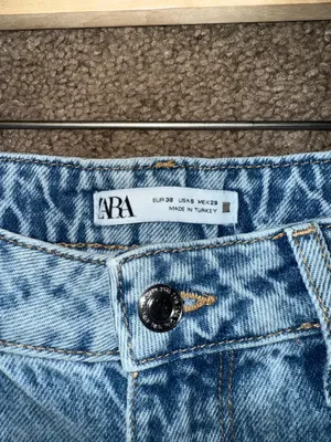 Zara High Rise Straight Leg Jean thumbnail 4
