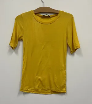 Reformation baby ribbed Short Sleeve Crewneck Tee in Mustard Yellow size XS thumbnail 1