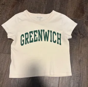Brandy Melville T-Shirt Cropped John Galt thumbnail 1