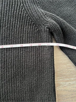 Goodthreads Women’s L Black 100% Cotton Shaker Knit Crewneck Sweater thumbnail 10