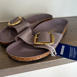 NWT Birkenstock Free People Madrid Hammered Big Buckle High Shine Faded Purple thumbnail 3