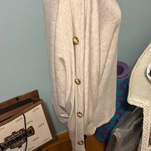 Pink Lily Light Beige Sweatshirt thumbnail 2
