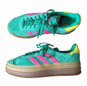 Adidas Originals Gazelle Bold Triple Sole NWOB women’s 8.5 green pink stripe thumbnail 1