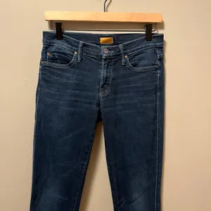 Mother The Rascal Cuff Meet Me at Midnight Jeans Women's 26 Dark‎ Wash Denim thumbnail 2