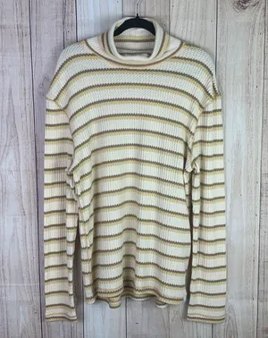 Urban‎ Outfitters Standard/Cloth Waffle Knit Mock Neck Shirt Size Large thumbnail 1