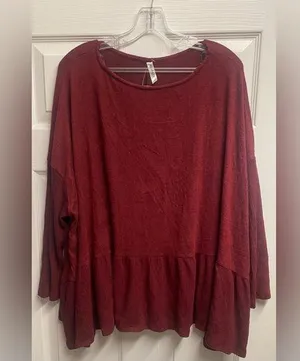 Emerald Fashions NWT Boutique Burgundy Peplum Soft Tunic Top Size Large thumbnail 1