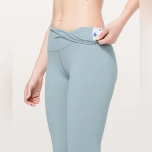 Lululemon Wunder Under Crop 21" Blue Cast Size 10 thumbnail 3