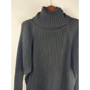 Women’s Elegant Unique Glamor Fashion XL Black Turtleneck thumbnail 2