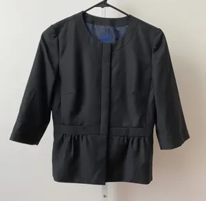 J.Crew Size 2‎ Black Wool Peplum Blazer 3/4 Sleeve Hidden Button Career Jacket thumbnail 1