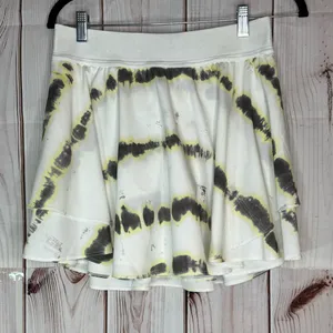 Lululemon Court Rival High-Rise Skirt *Long in Transverse Yellow Multi thumbnail 2