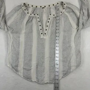 Free People White Grey Metallic‎ Striped Grommet Split Neck Blouse Top Womens M thumbnail 4