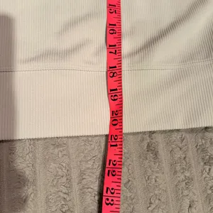 Lululemon Ribbed Softstreme Perfectly Oversized Cropped Crew in Bone Size M thumbnail 5