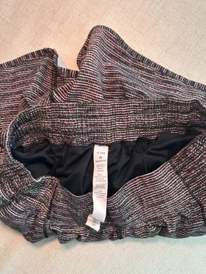 Lululemon Hotty Hot 4" Shorts thumbnail 2