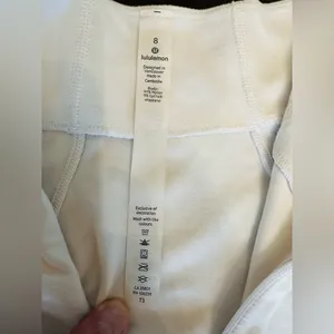 Lululemon White Long Sleeve Quarter Zip Pullover Size 8 thumbnail 3