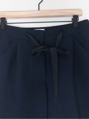 Aritzia Wilfred Allant Tie Front Drawstring Crop Pant Trouser 4 Black Relaxed thumbnail 6