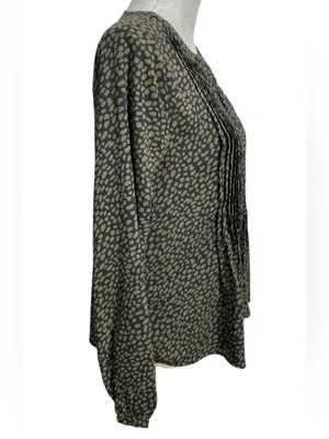 Ann Taylor Green & Black Printed Long Sleeve Blouse Size S Pleated Front thumbnail 3