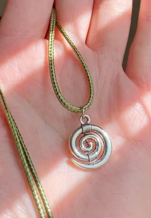 Handmade spiral swirl uzumaki funky boho grunge style necklace🌀 thumbnail 4