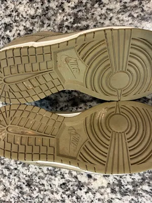 Women’s Nike Dunk Low in Neutral Olive Size 7.5 thumbnail 6