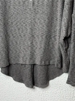 Urban Outfitters Ribbed Henley Long Sleeve Top - Gray thumbnail 4