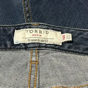 Torrid Relaxed Boot Vintage Stretch Mid-Rise Jean - 18 R thumbnail 5