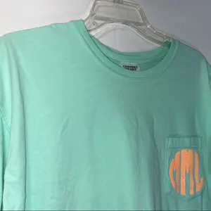 Comfort Colors Monogram Tshirt Women’s Large thumbnail 3
