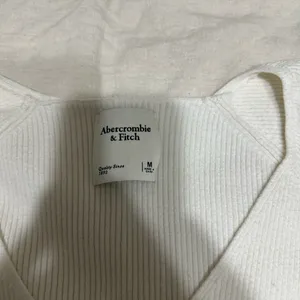 Abercrombie sweater thumbnail 5