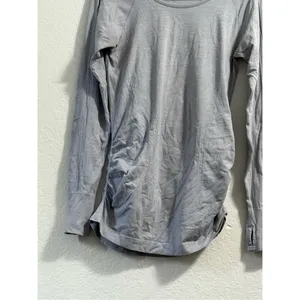 Athleta long sleeve lightweight running top medium shirt thumbnail 2