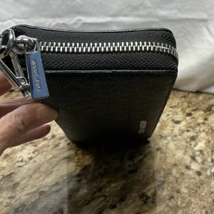 Michael Kors Jet Set Travel Black Signature Wallet 35H8STVT3B Strap Defect thumbnail 5