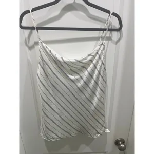 L’Agence Silk Camisole Tank Top Sz XS thumbnail 3