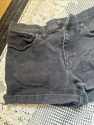 Madewell Women's High-Rise Black Denim Shorts‎ thumbnail 2