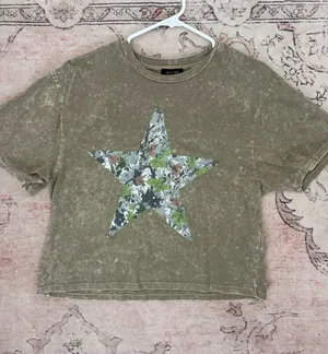 Boutique Zutter Graphic Tee thumbnail 1