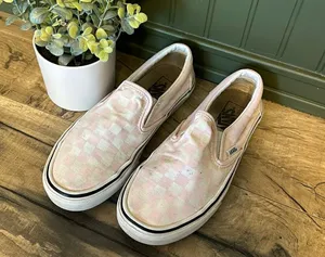 Vans Women’s 8 Pink White Checker Off the Wall Slide-ons Slip-ons Sneaker Skater thumbnail 1