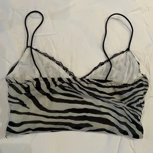 Princess Polly White and Black Zebra Lace Cropped Cami Y2K 2 thumbnail 3