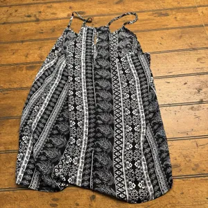 Paper Crane Black & White Printed Sleeveless Tank Top‎ Women's Size Medium thumbnail 3