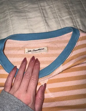Free People Crewneck thumbnail 3