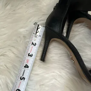 Simply Vera wang heels with straps stretchy size 6.5 black and tan going out thumbnail 8