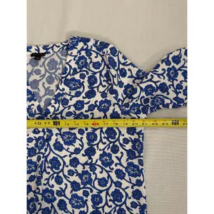 Ann Taylor Blue and white Popover Women's blouse size MP thumbnail 5