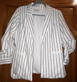 Striped White & Black Blazer Size M thumbnail 1
