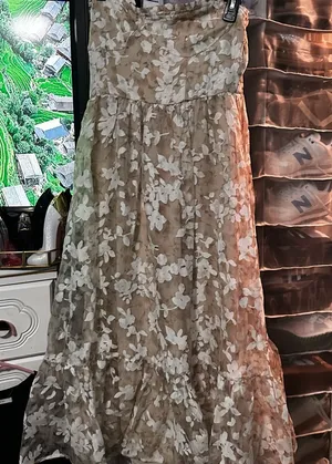 Floral Lace Sleeveless Dress thumbnail 1