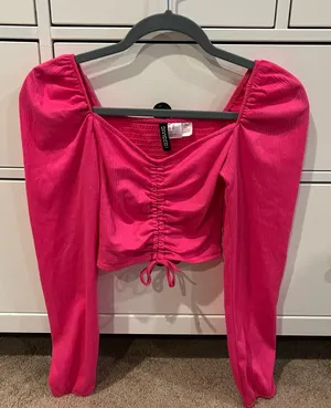 H&M Cropped Long Sleeve thumbnail 1