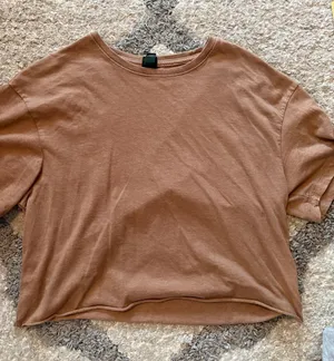Everyday Boxy Crop Tee thumbnail 1