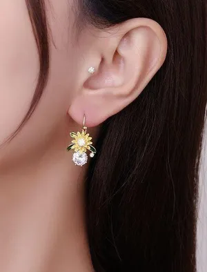 Crystal Daisy Flower Dangle Drop Earrings for Women,Elegant Flower Earrings thumbnail 5